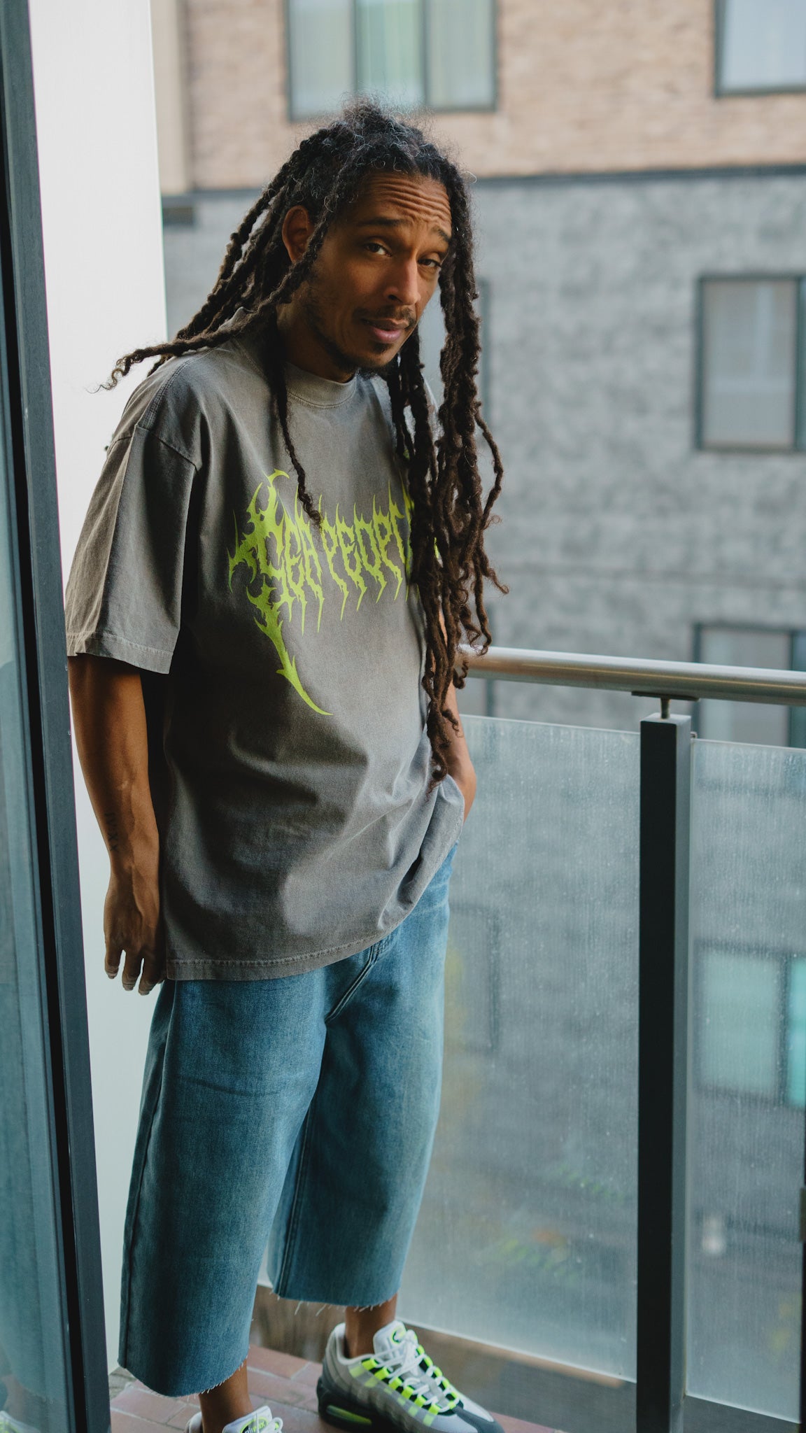 Sea Peoples Grunge Logo Grey Tee